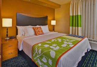 Fairfield Inn & Suites Реддинг Экстерьер фото
